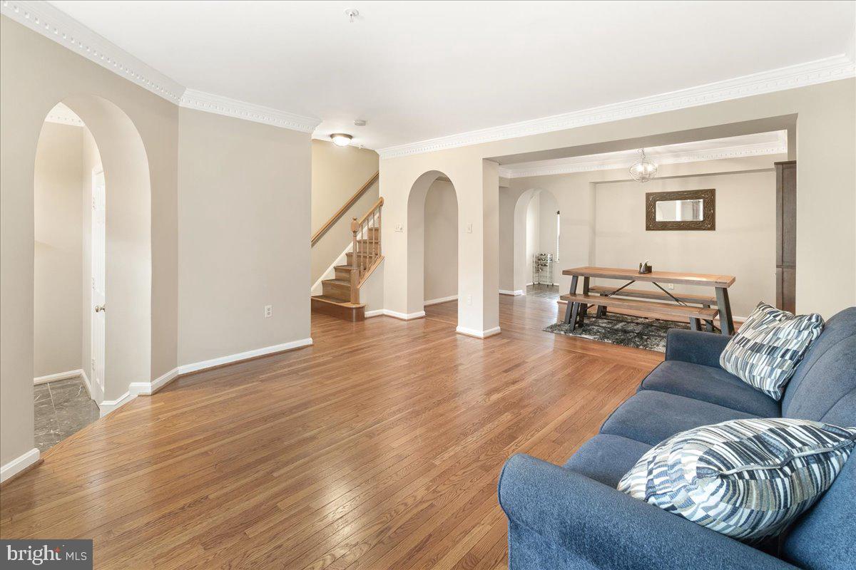 WORMANS MILL - Residential