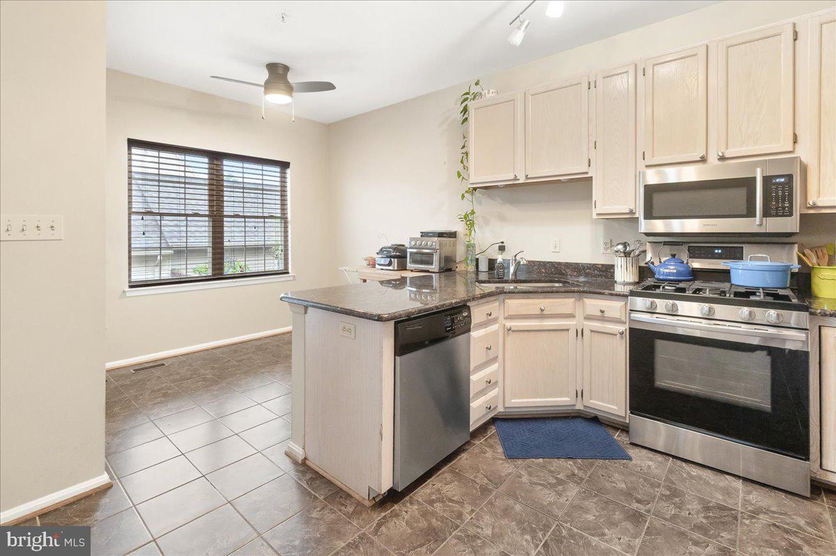 WORMANS MILL - Residential