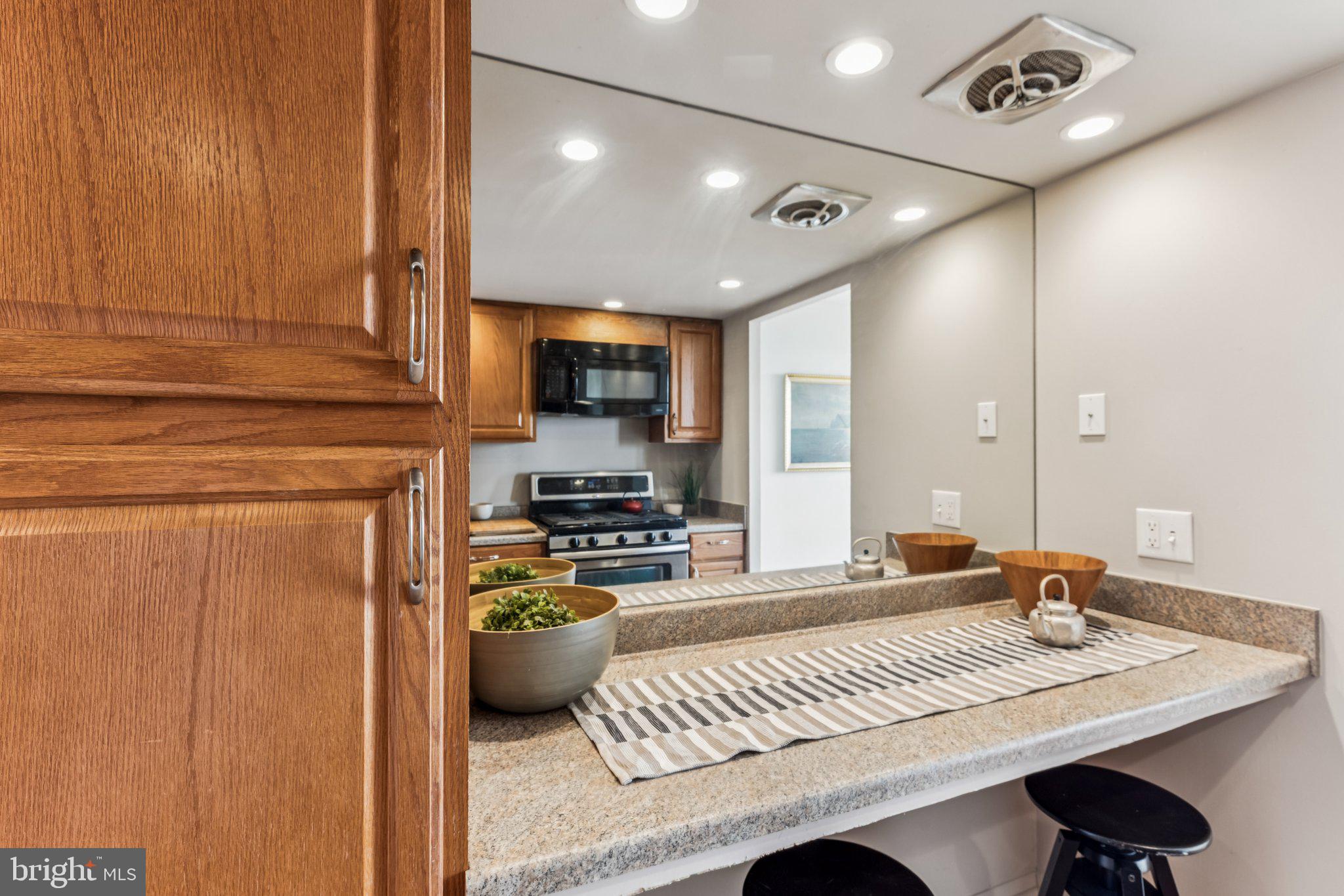 AVENUE OF THE ARTS - Residential