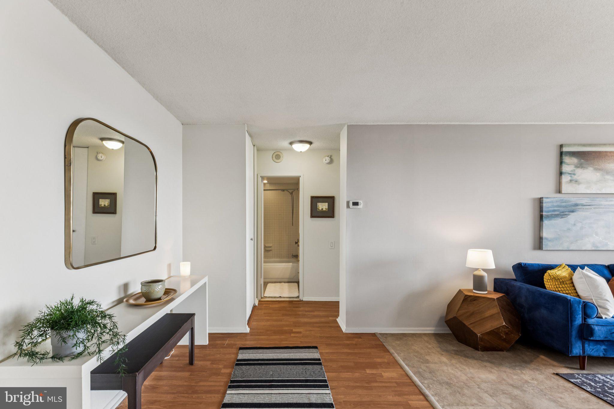 AVENUE OF THE ARTS - Residential