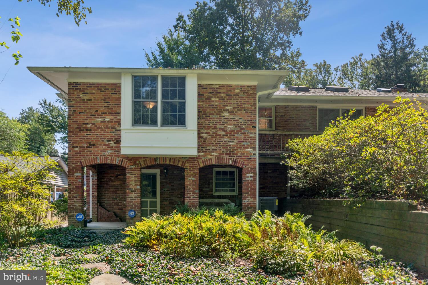 LEE HEIGHTS - Residential