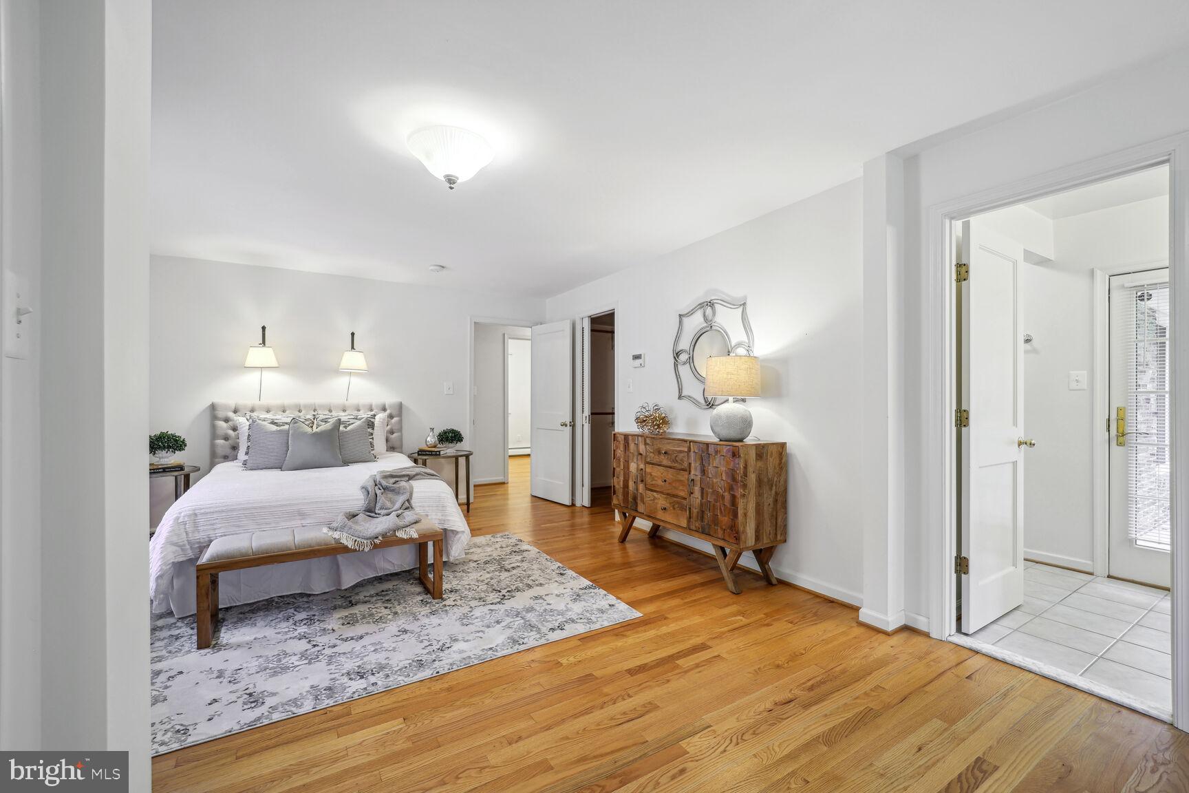 LEE HEIGHTS - Residential