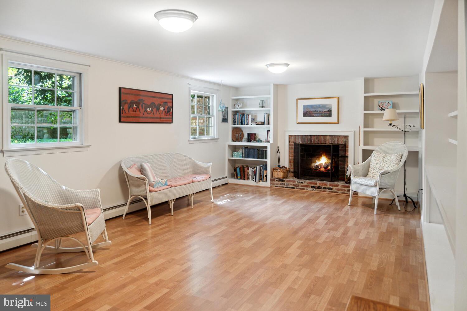 LEE HEIGHTS - Residential