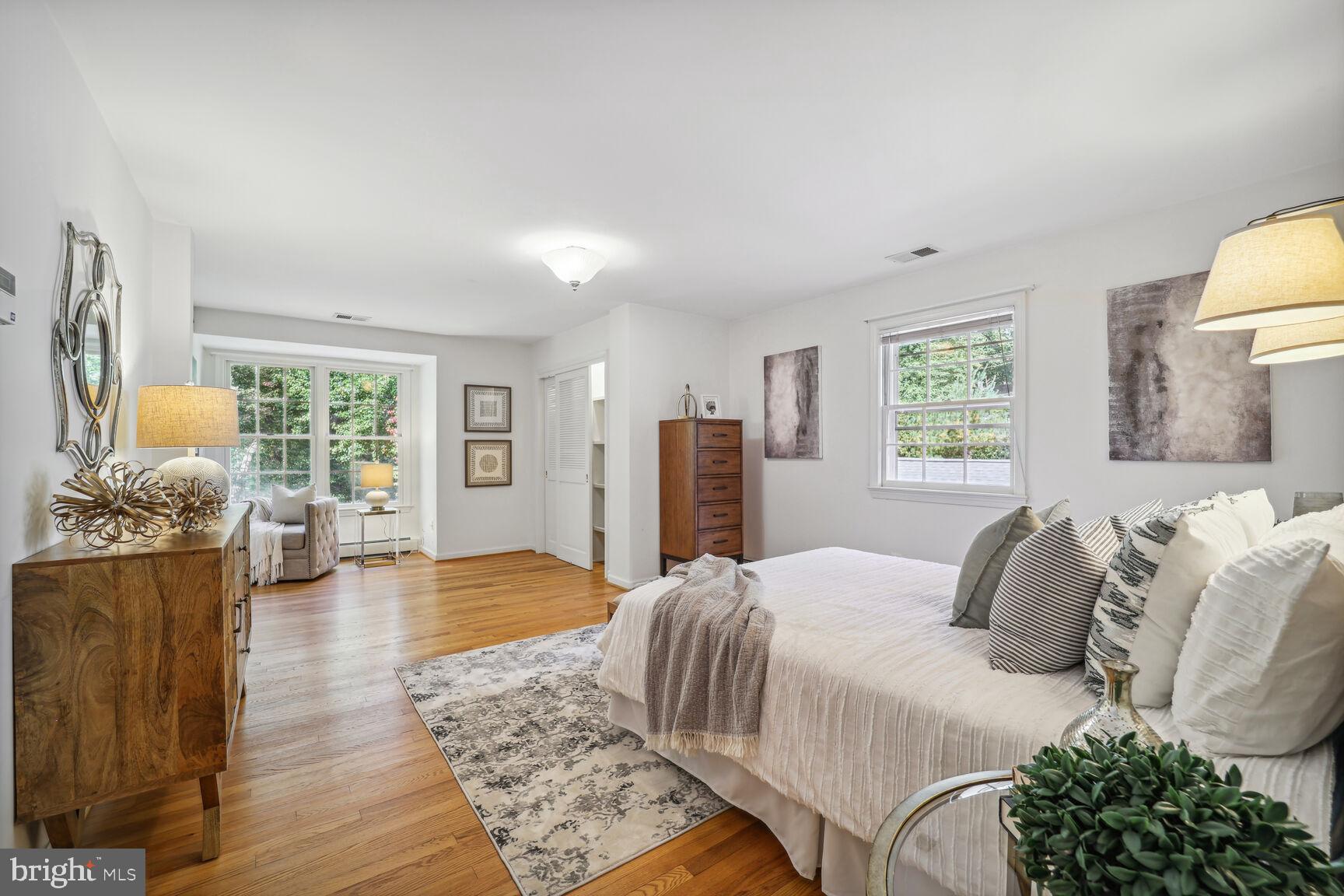 LEE HEIGHTS - Residential