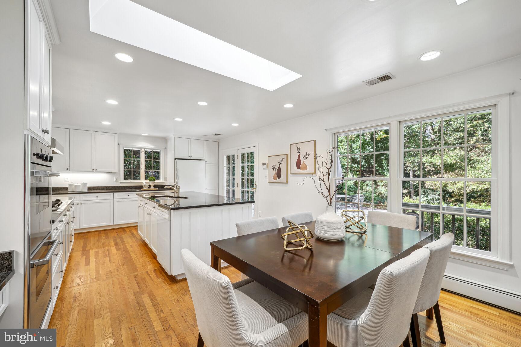 LEE HEIGHTS - Residential