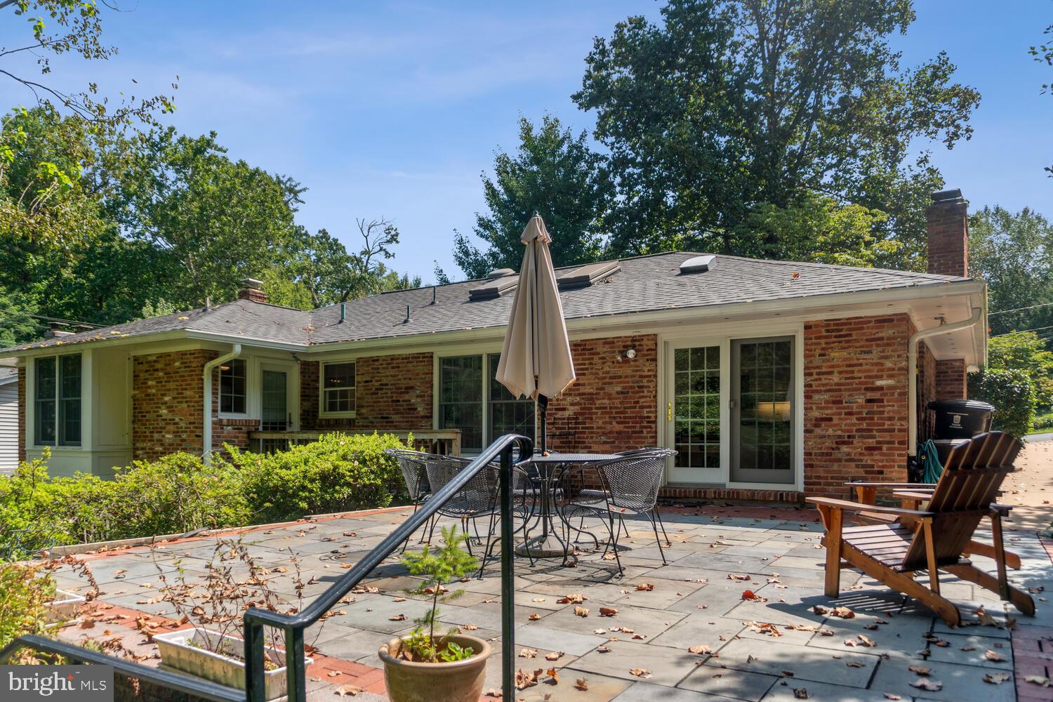 LEE HEIGHTS - Residential