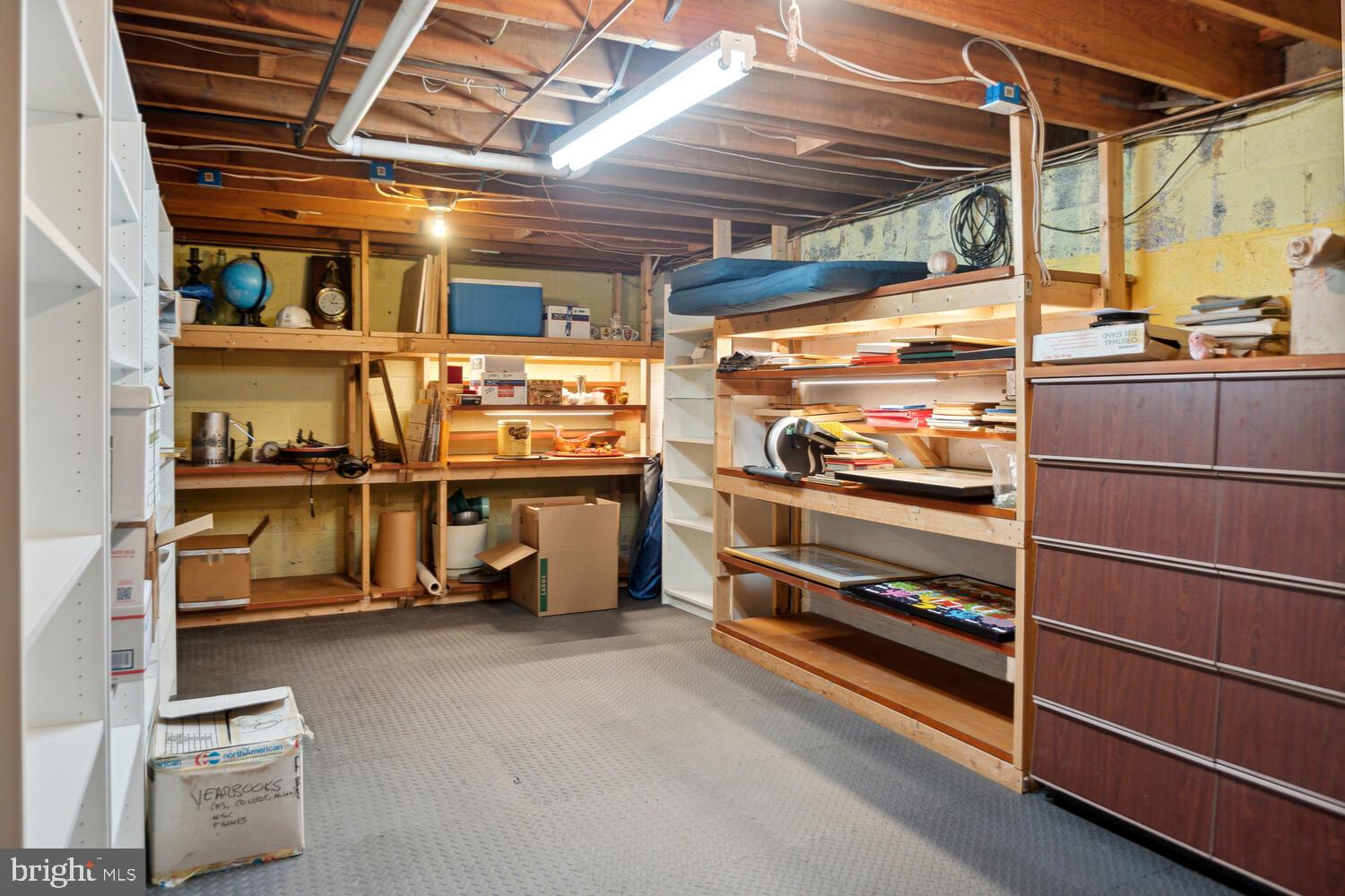 LEE HEIGHTS - Residential