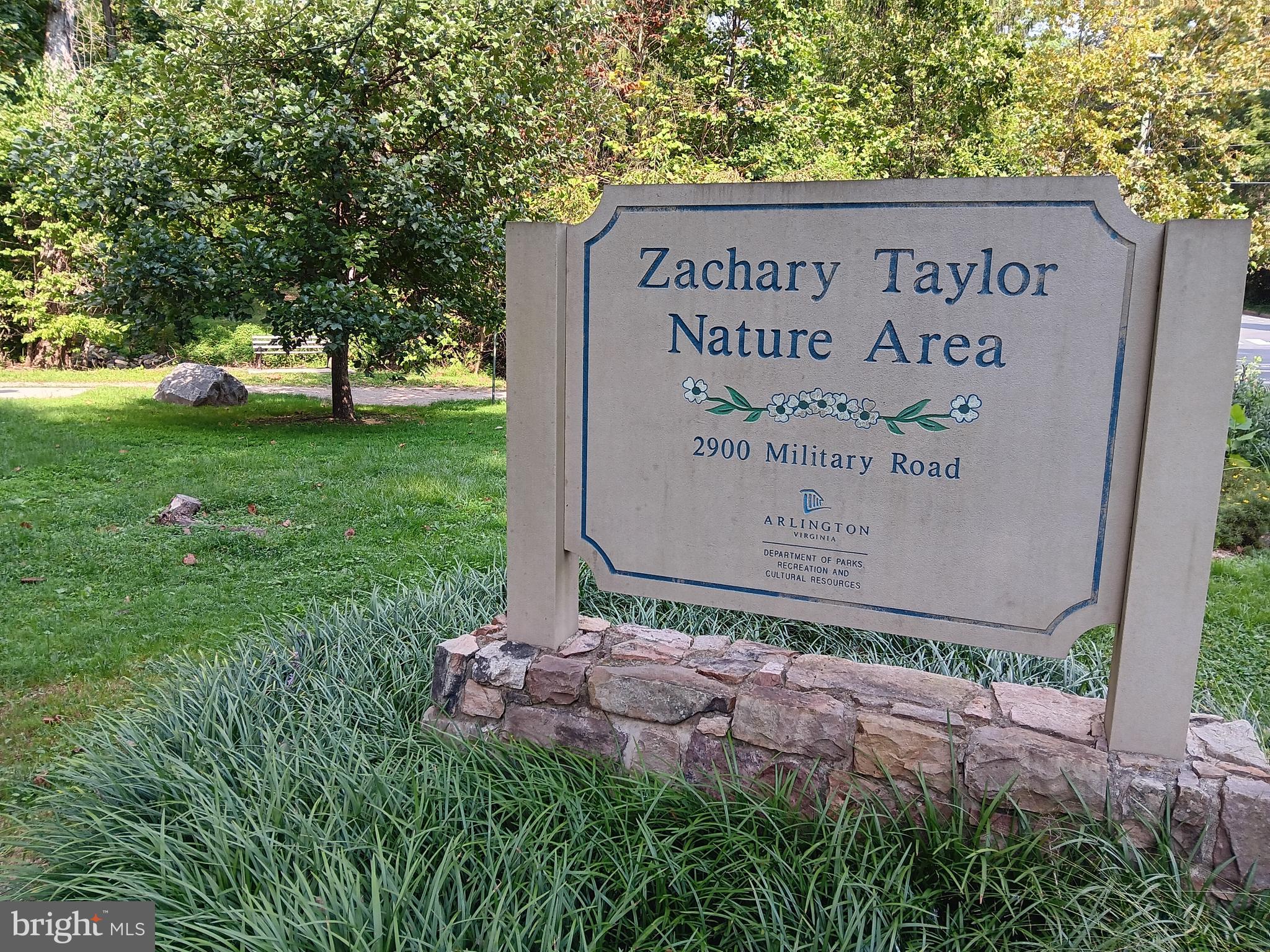 LEE HEIGHTS - Residential