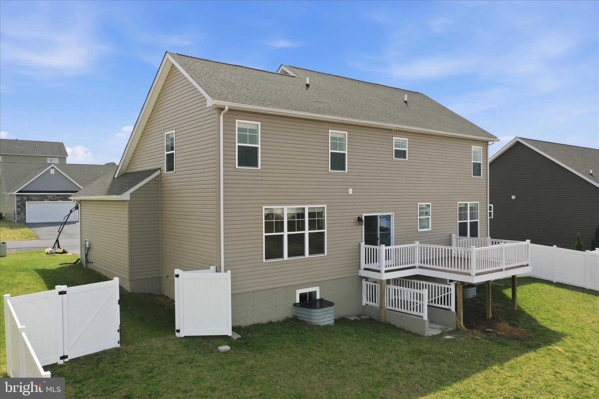 STONEY RIDGE - Residential