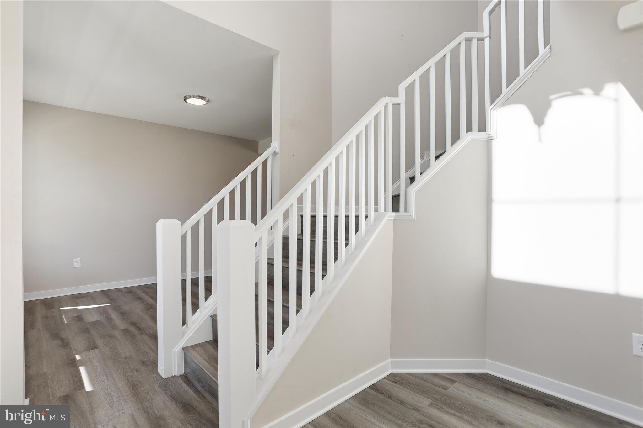 STONEY RIDGE - Residential