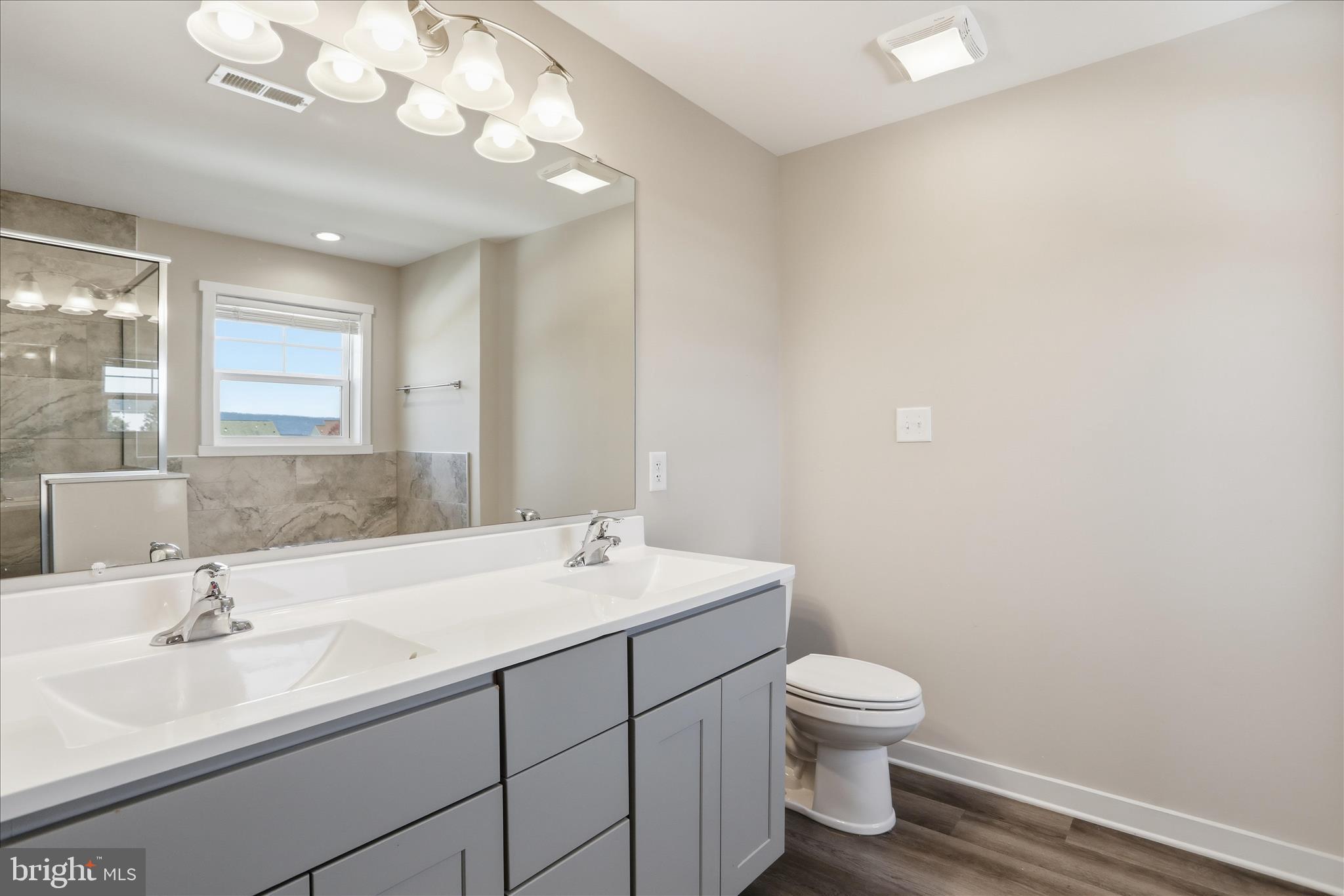 STONEY RIDGE - Residential