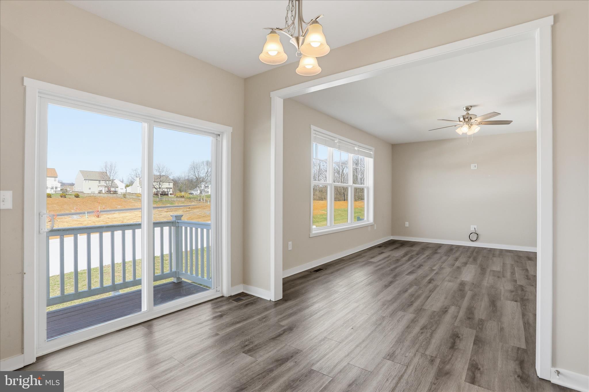 STONEY RIDGE - Residential