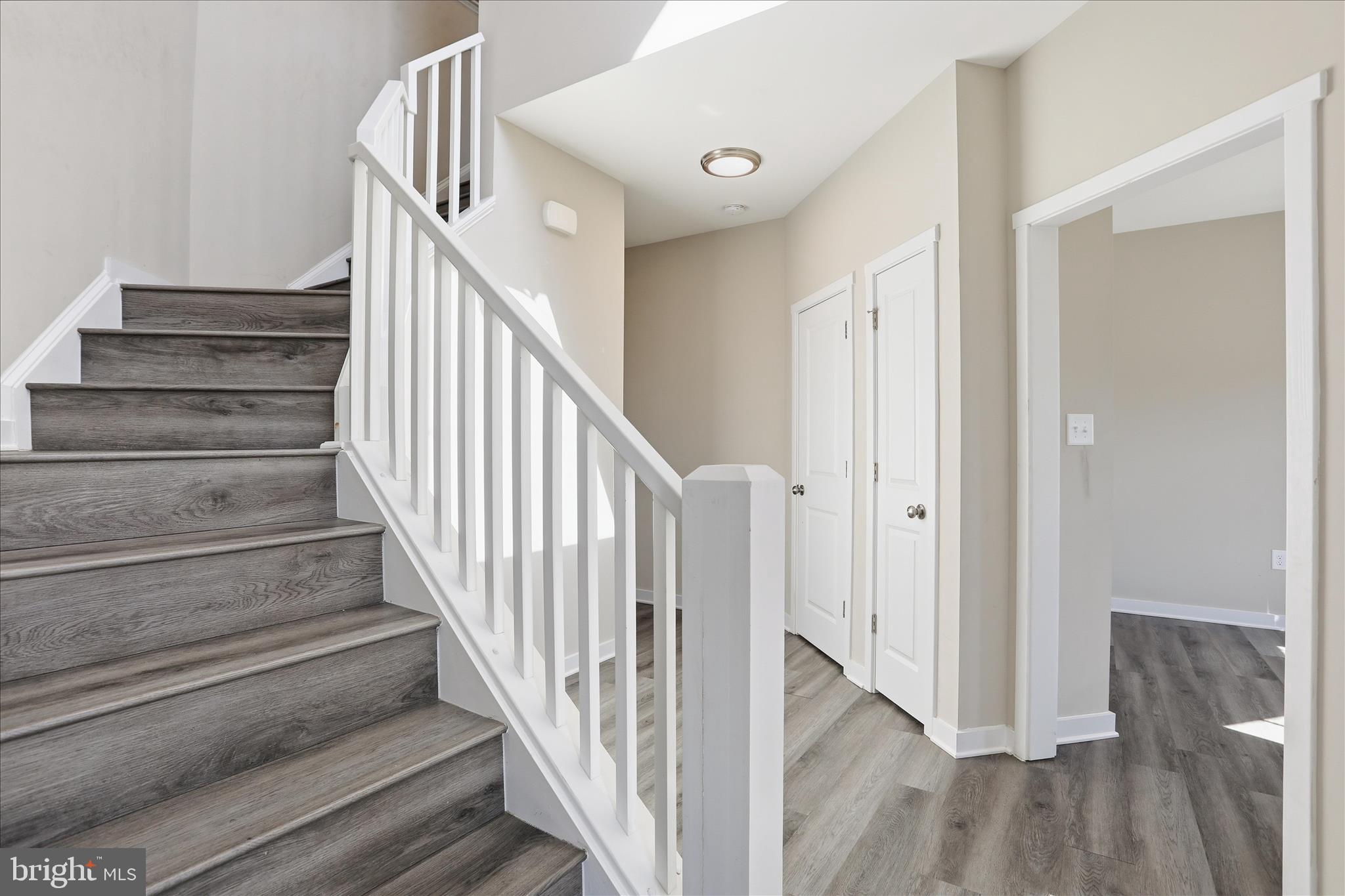 STONEY RIDGE - Residential