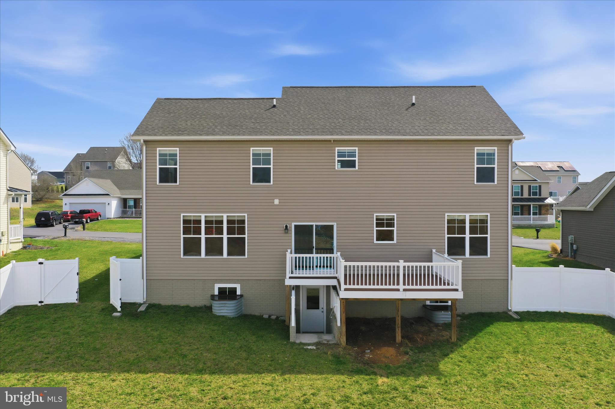 STONEY RIDGE - Residential