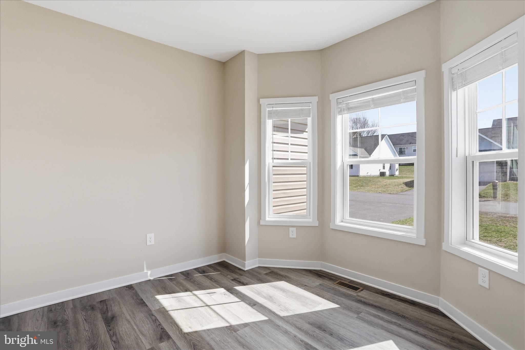 STONEY RIDGE - Residential