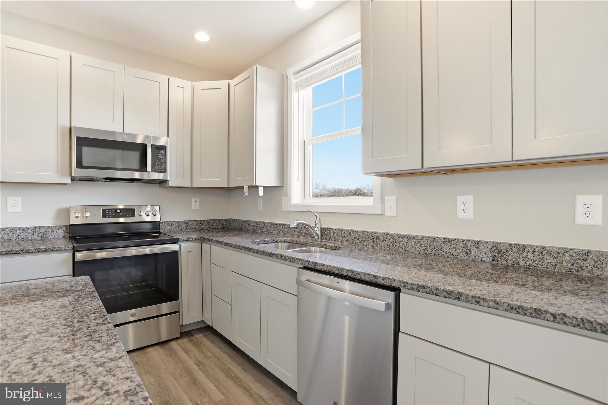 STONEY RIDGE - Residential