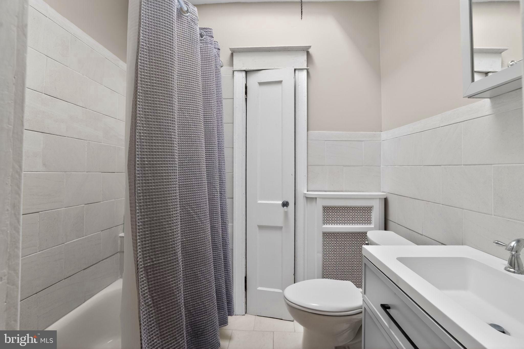 MAYFAIR (WEST) - Residential