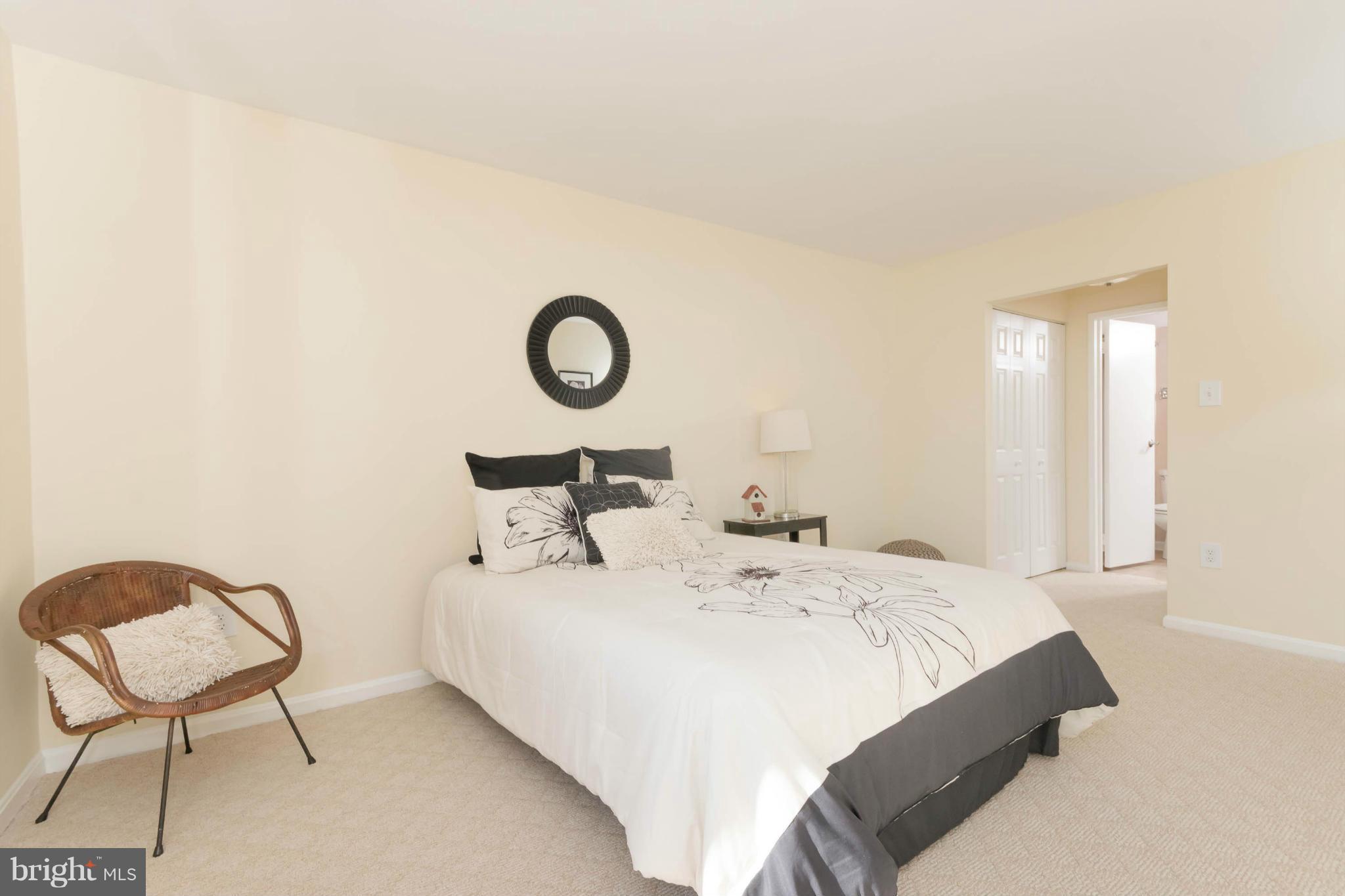 HAWTHORNE VILLAGE - Residential