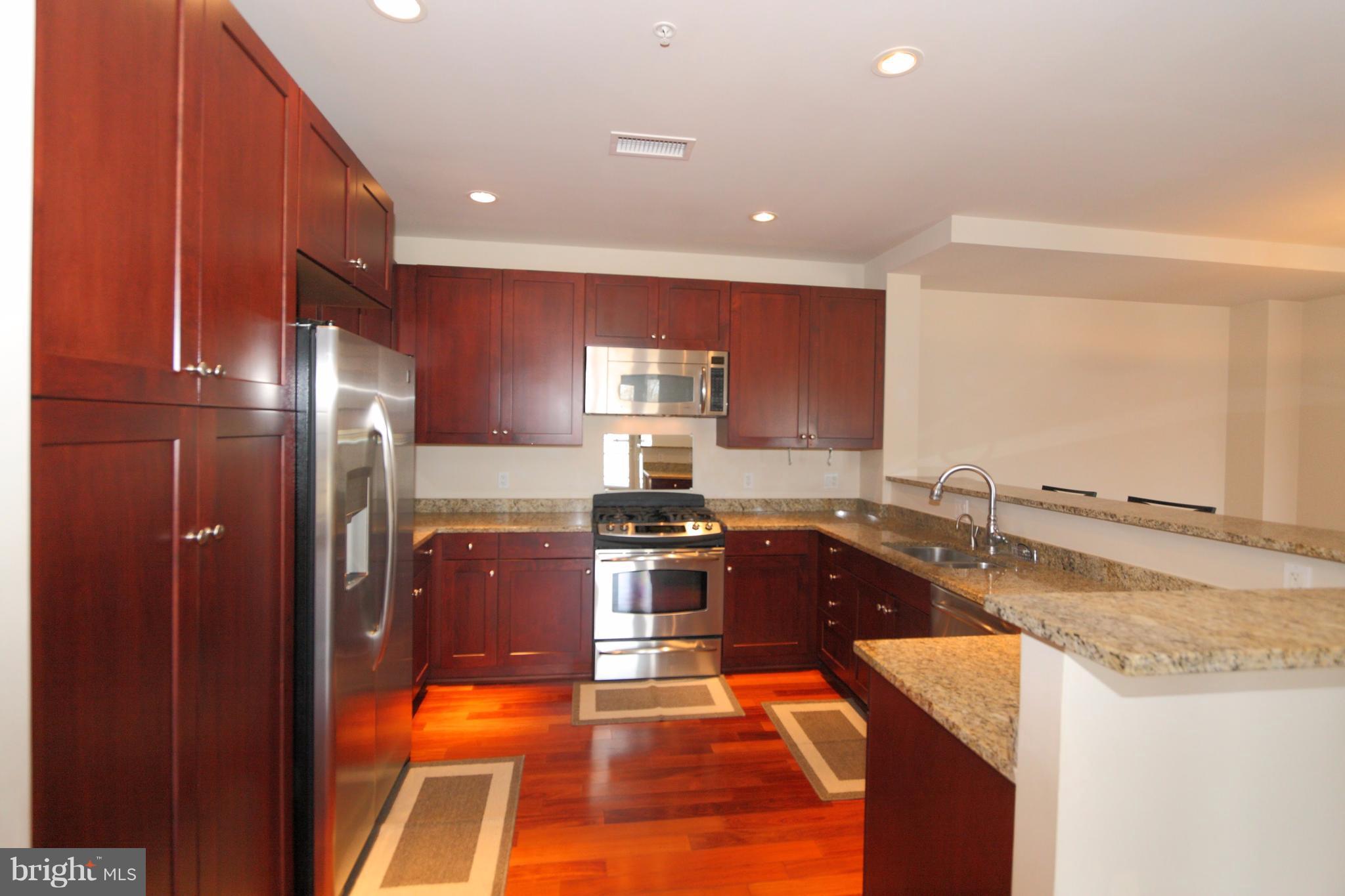 BYRON CONDOMINIUM - Residential Lease