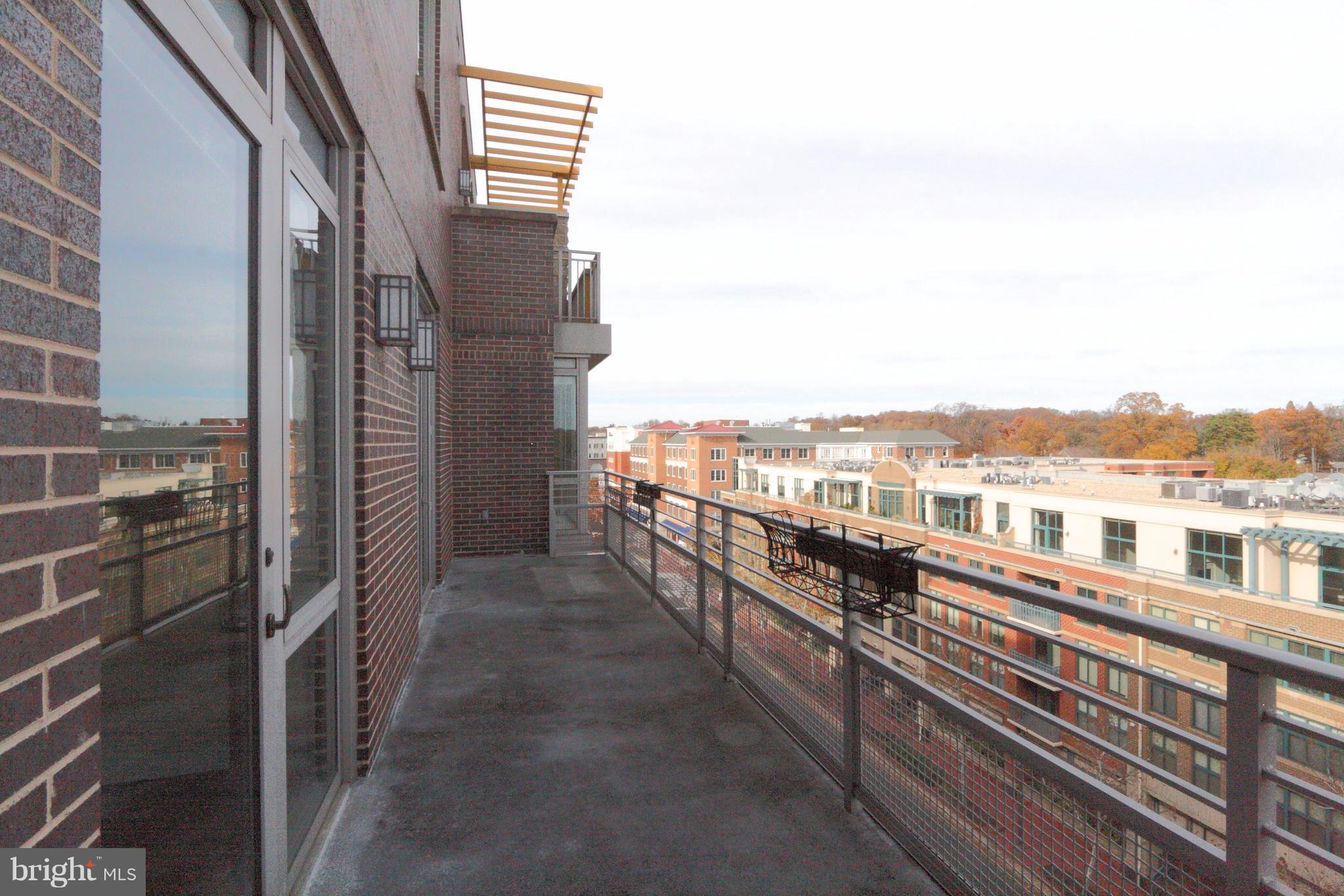 BYRON CONDOMINIUM - Residential Lease