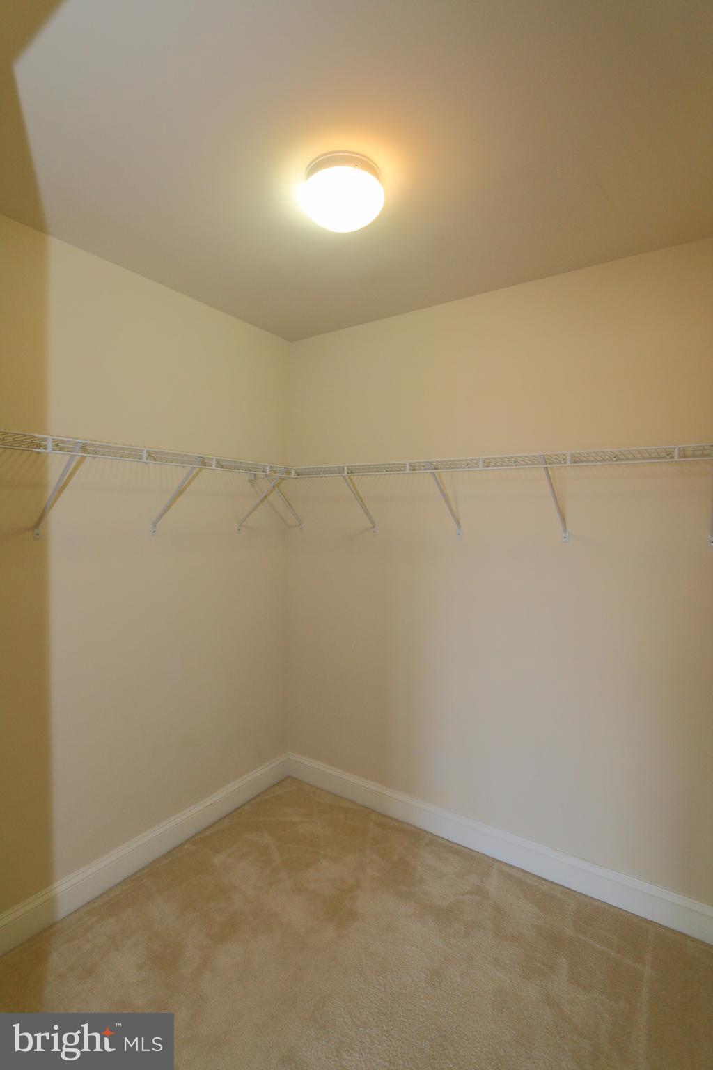 BYRON CONDOMINIUM - Residential Lease