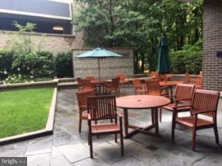 BYRON CONDOMINIUM - Residential Lease