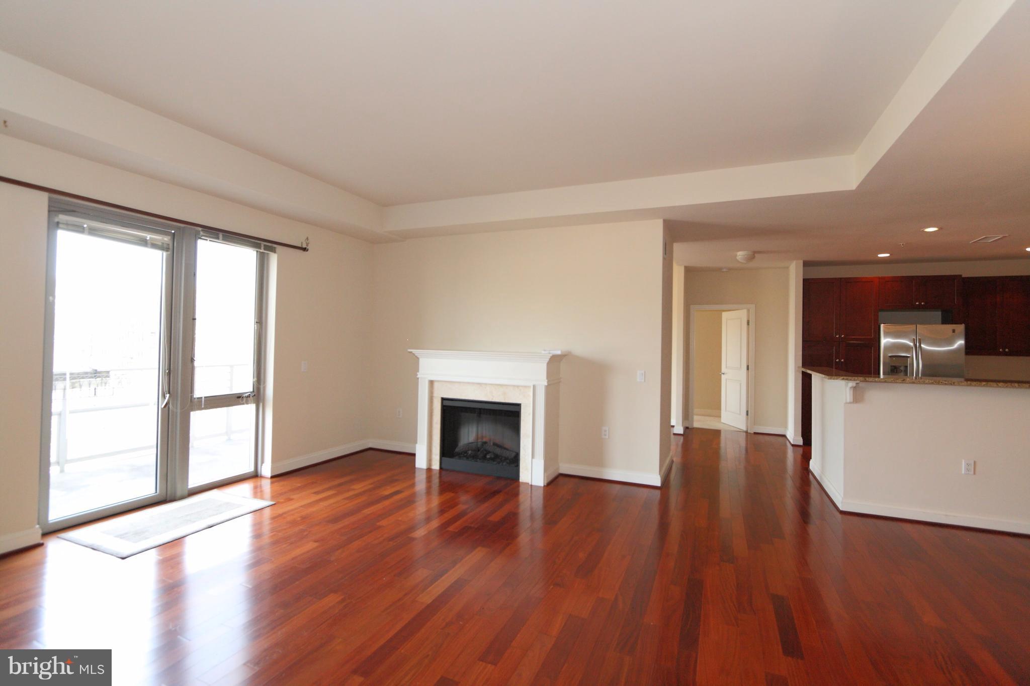 BYRON CONDOMINIUM - Residential Lease