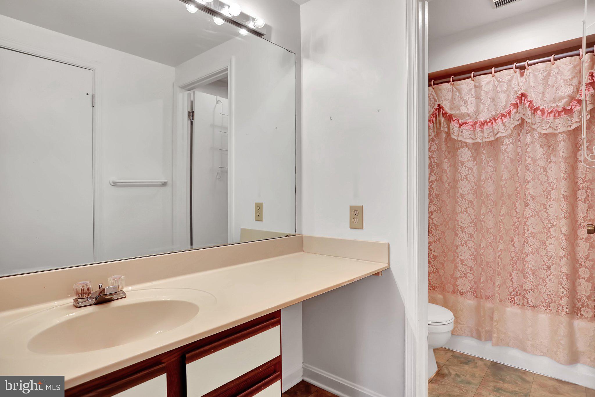 WOODLANDS NORTH - Residential