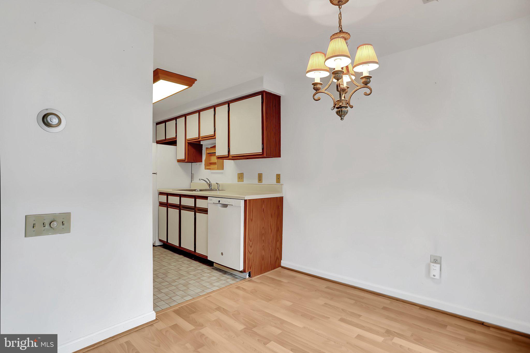 WOODLANDS NORTH - Residential