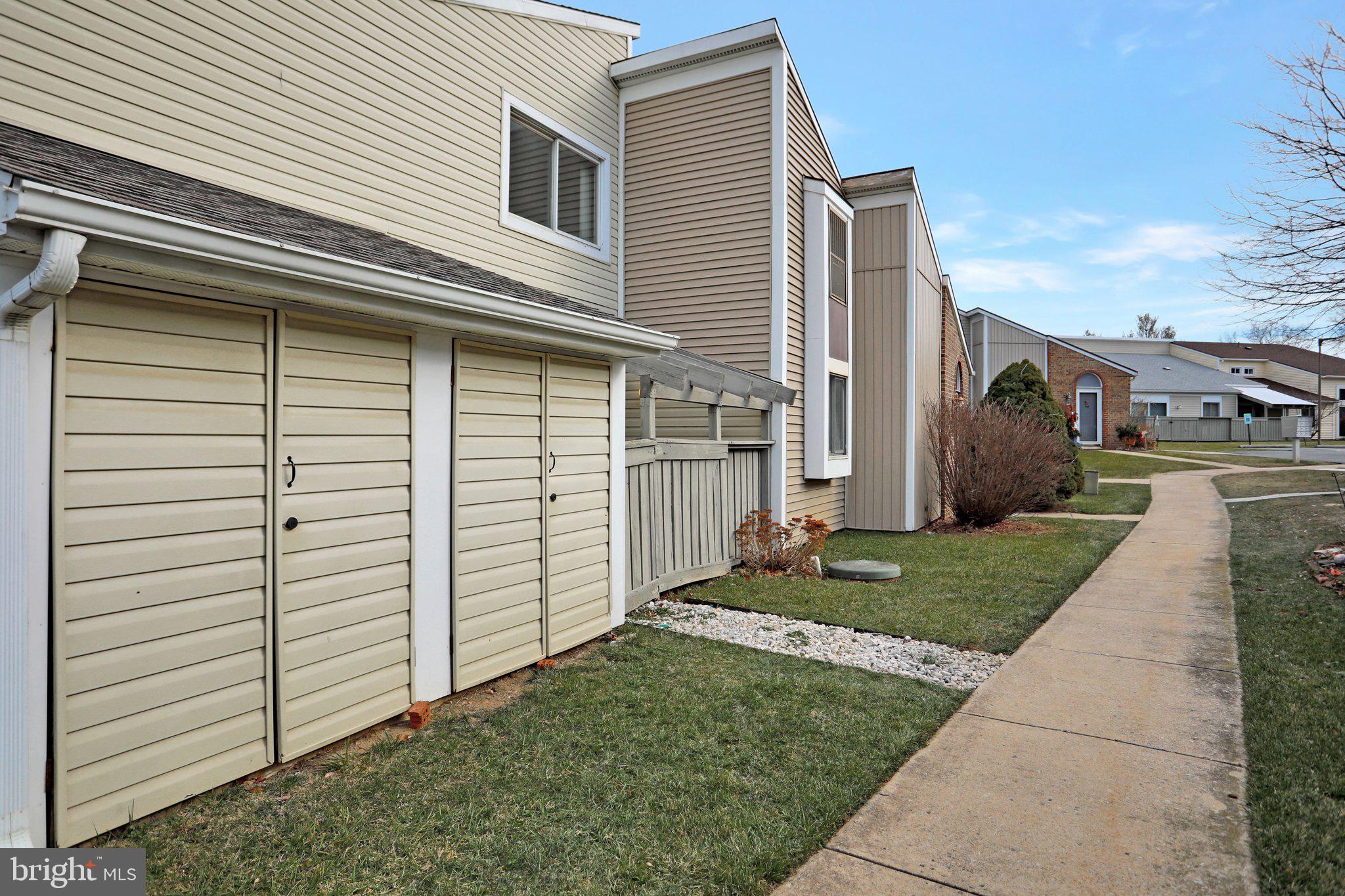 WOODLANDS NORTH - Residential