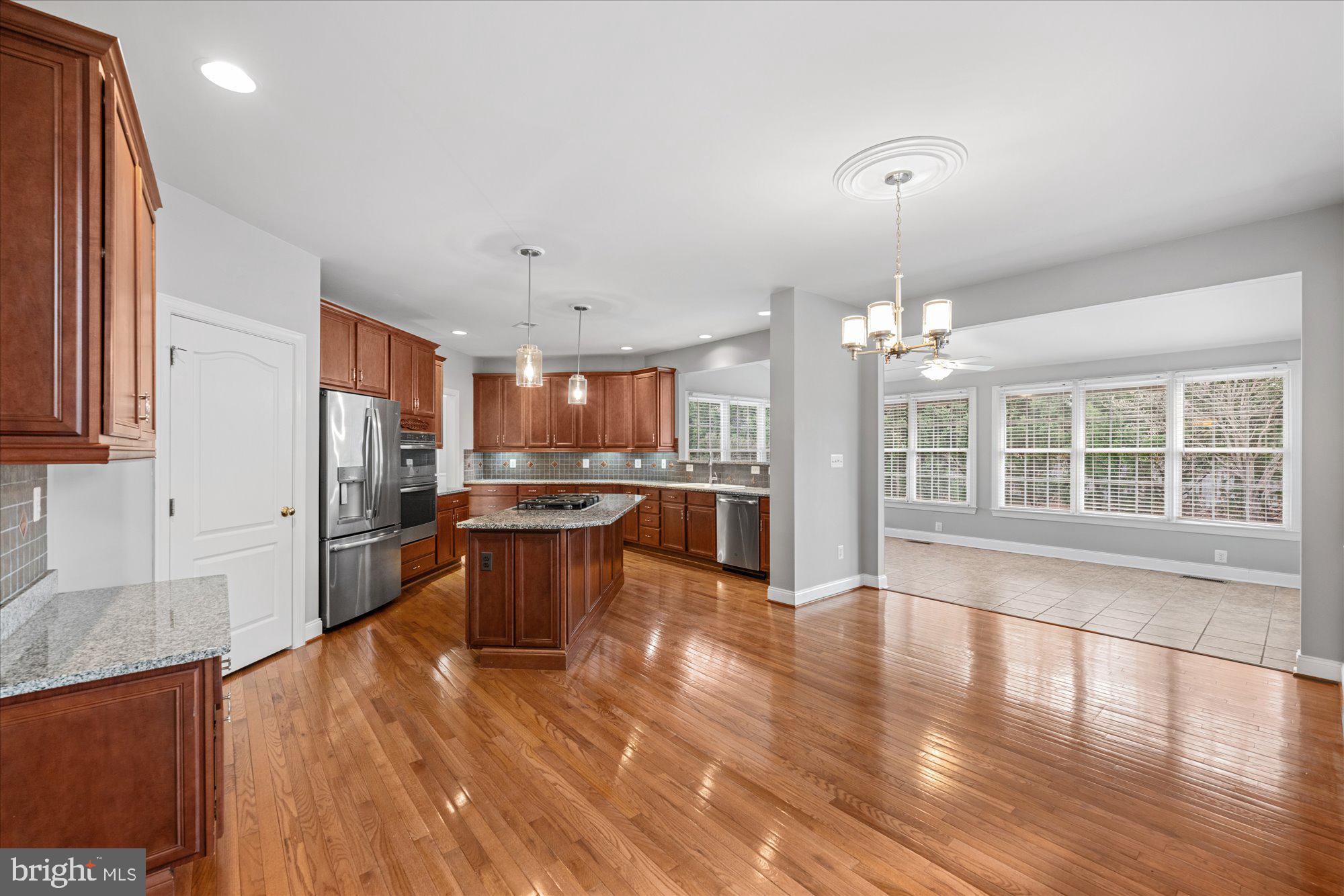 BELMONT COUNTRY CLUB - Residential