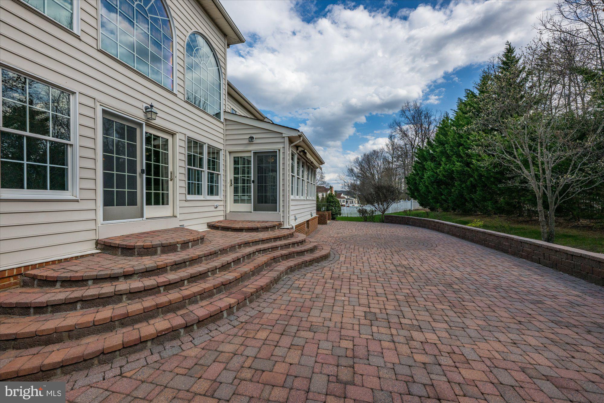 BELMONT COUNTRY CLUB - Residential