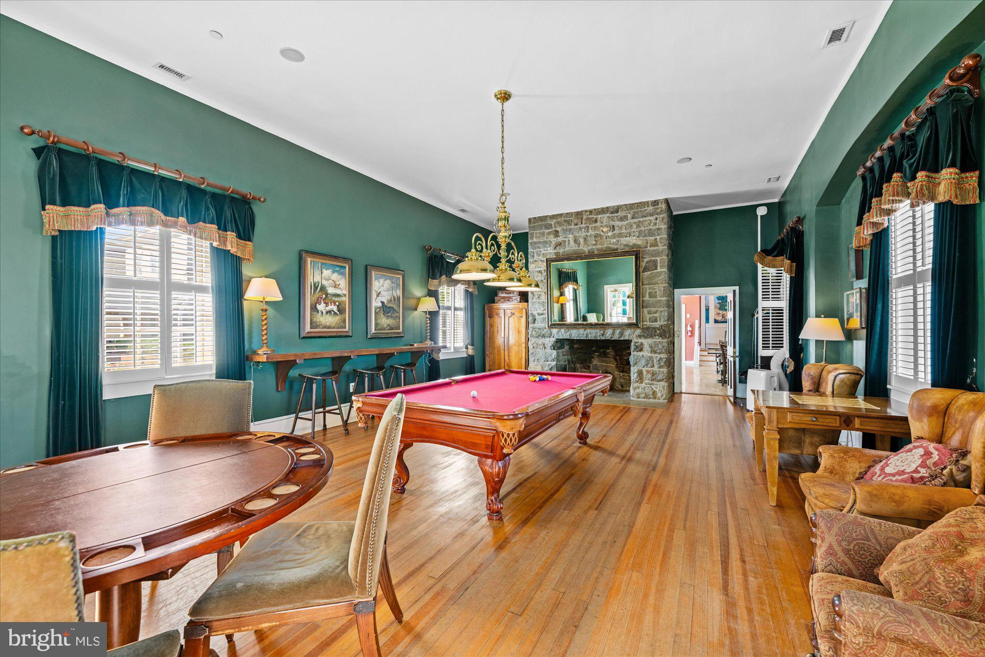 BELMONT COUNTRY CLUB - Residential