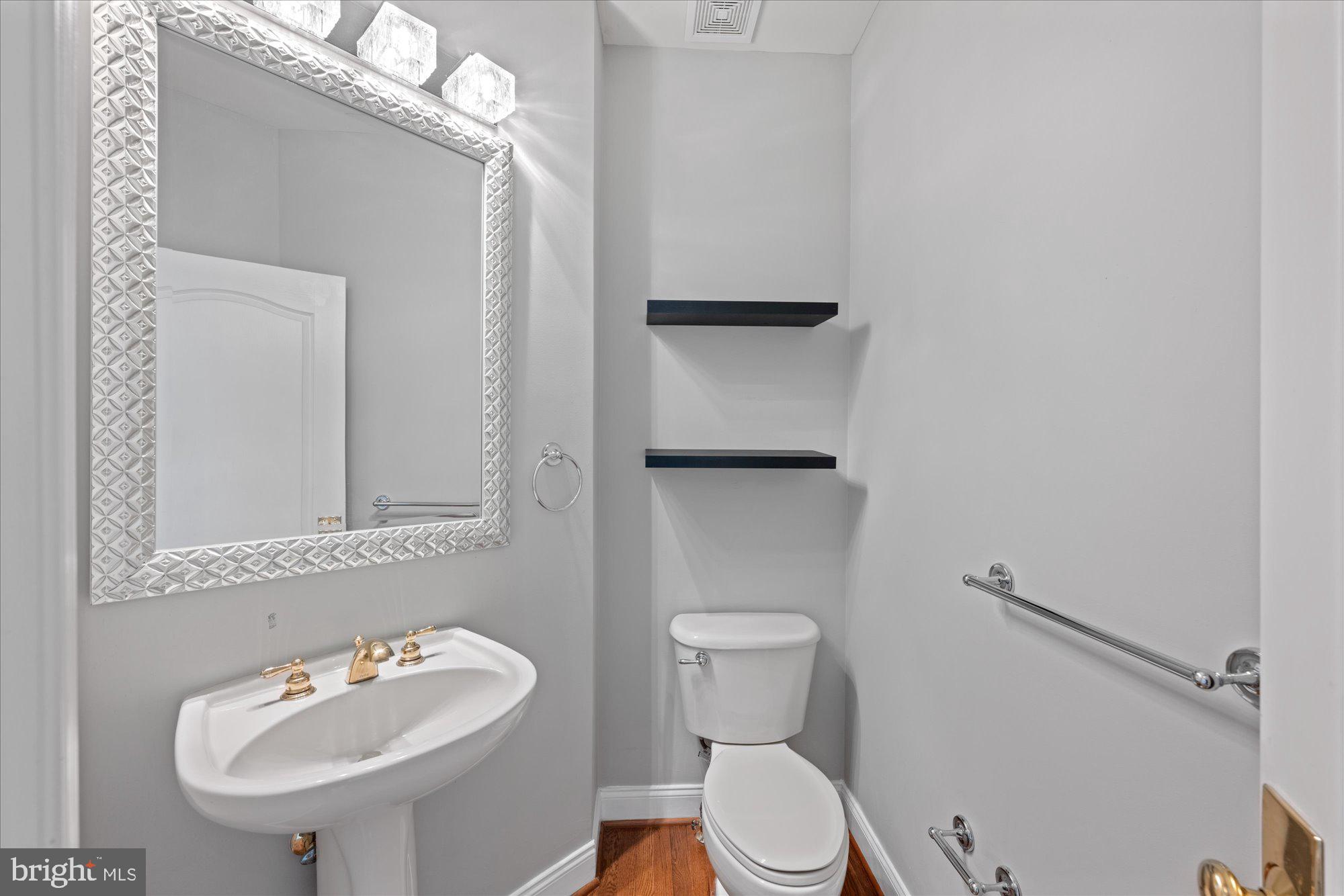 BELMONT COUNTRY CLUB - Residential