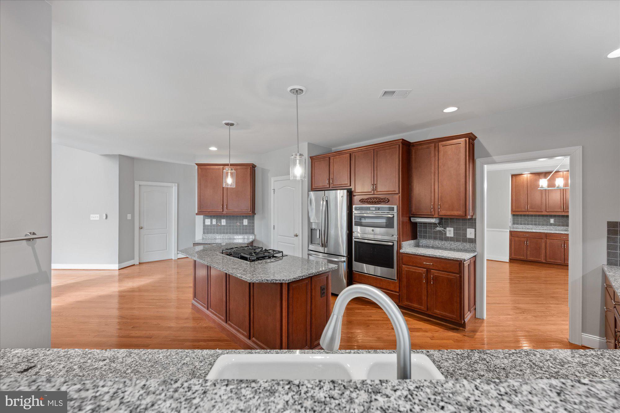 BELMONT COUNTRY CLUB - Residential