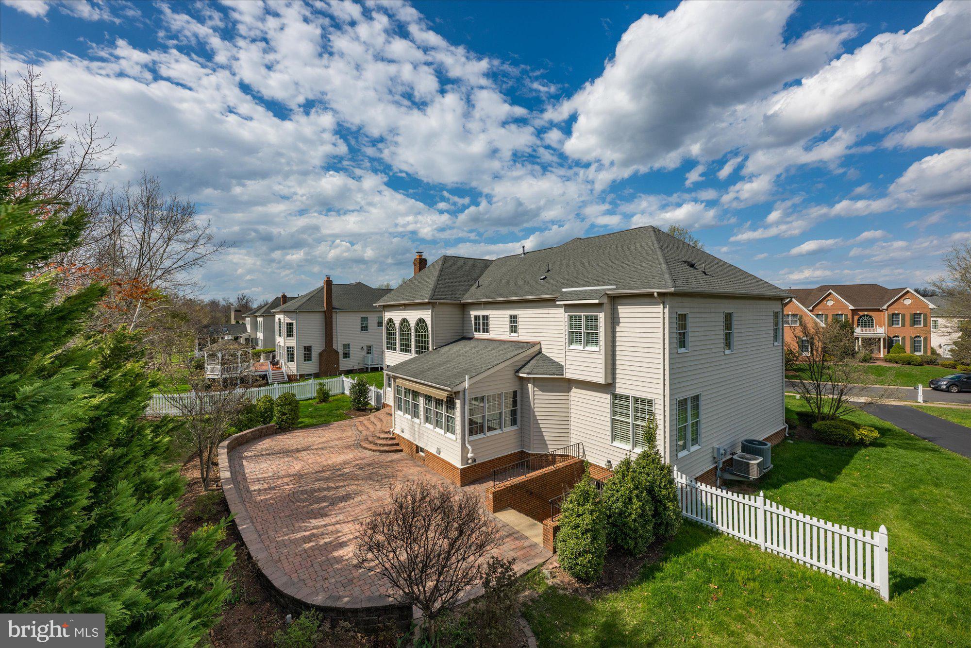 BELMONT COUNTRY CLUB - Residential