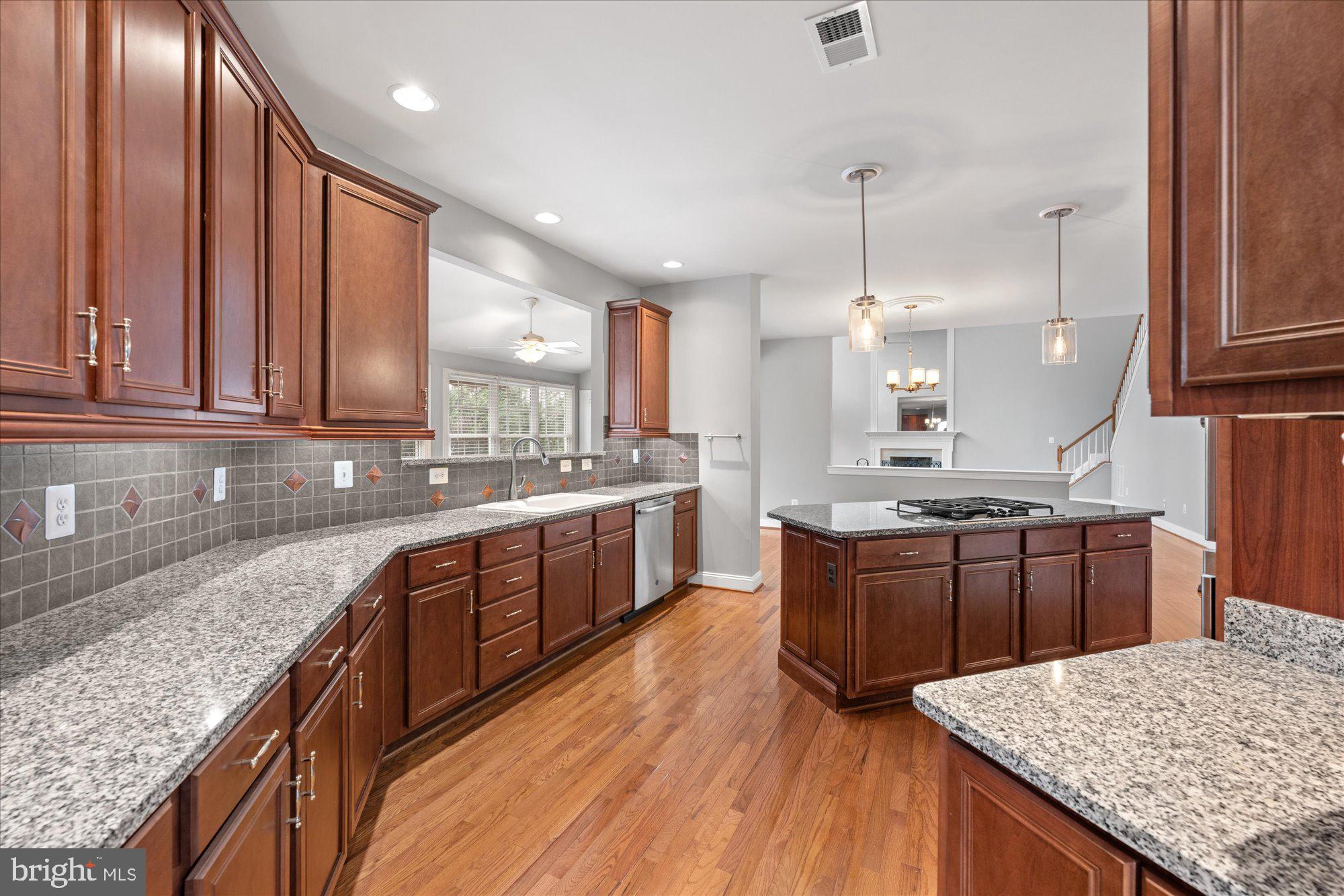 BELMONT COUNTRY CLUB - Residential