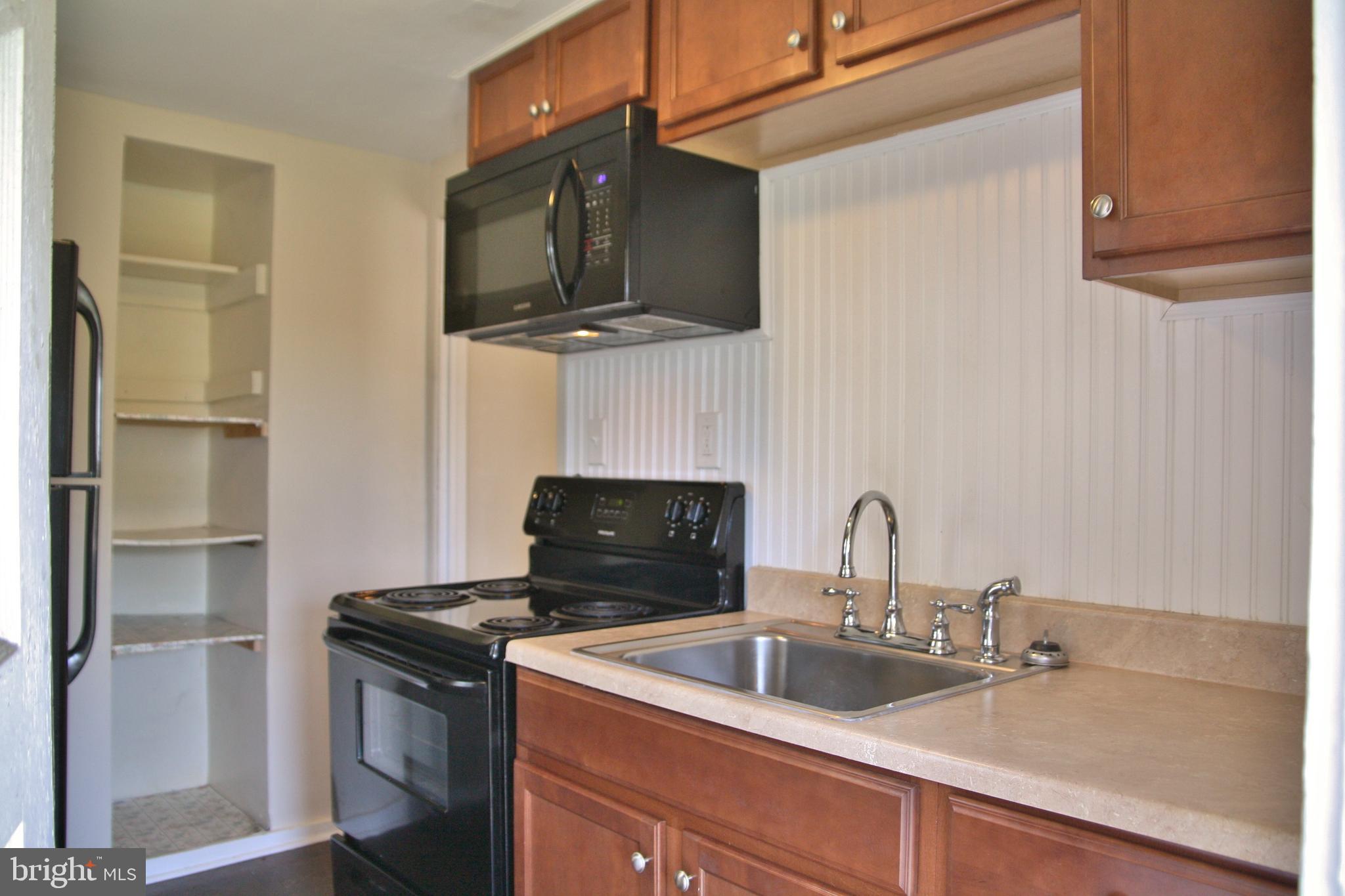 OBERLIN GARDENS - Residential Lease