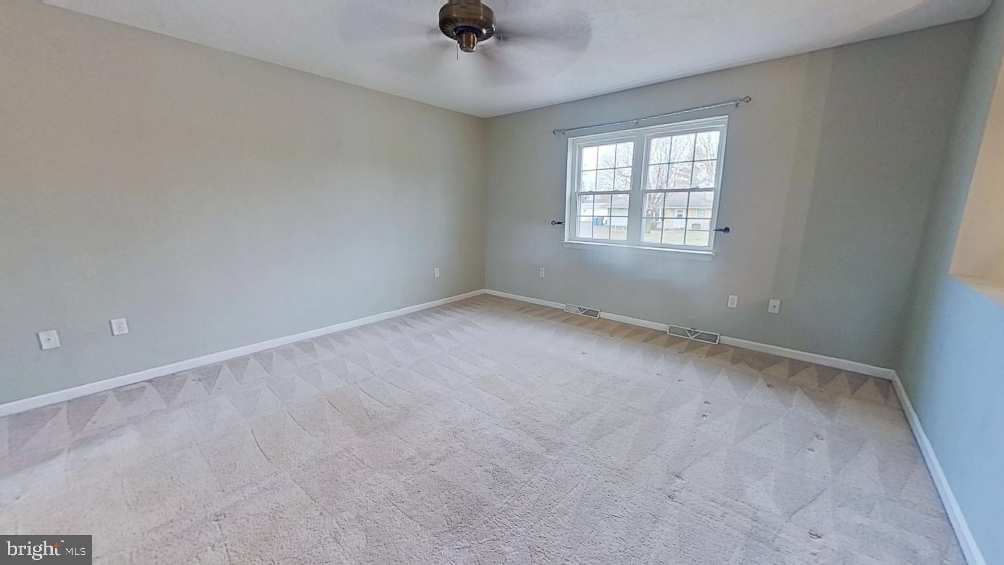 WINDSOR TWP - Residential Lease