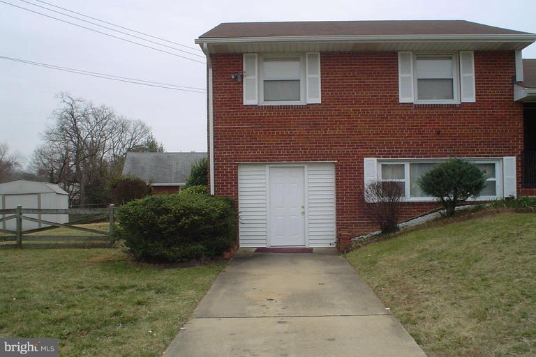 LINCOLNIA HILLS - Residential Lease