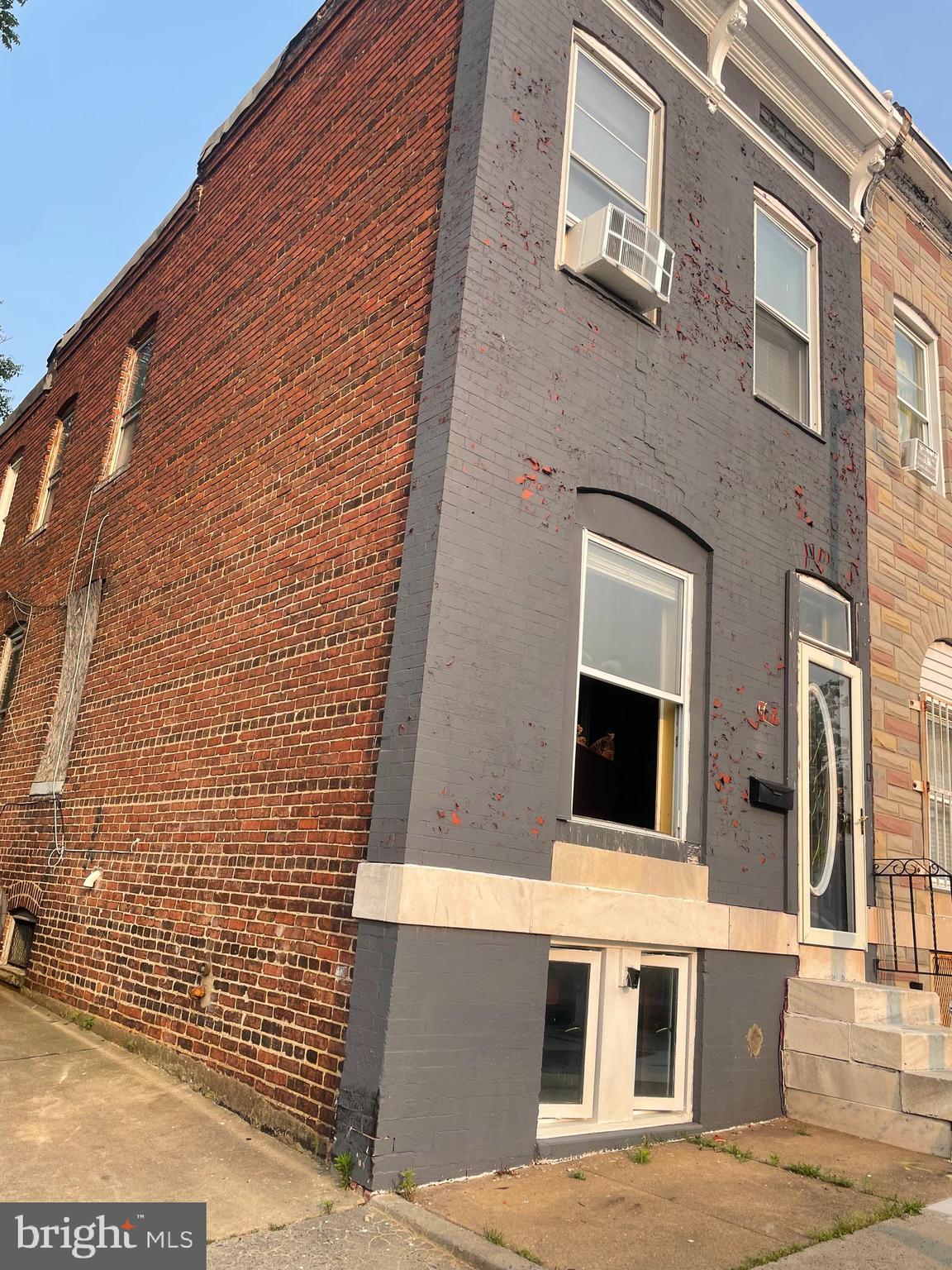 Investor alert... You do not want to miss this one... This is a very large end of group...3 bedrooms, 1 bath... This house is occupied do not not showings - Please do not disturb the tenant.
Not a foreclosure, Not an Auction, Not a short sale...
THIS HOUSE IS OCCUPIED...SOLD AS IS... WHERE IS.