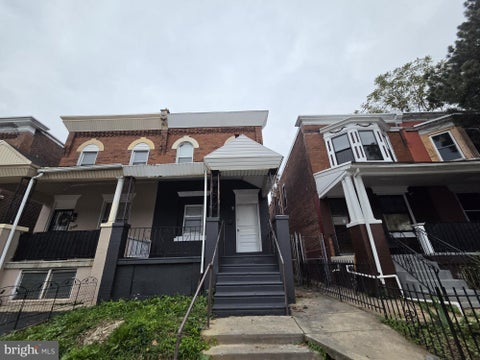Townhouse For Rent - 250 N 52nd Street<br/> PHILADELPHIA, PA 19139