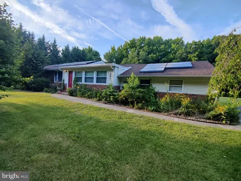 MLS: NJCD2111350