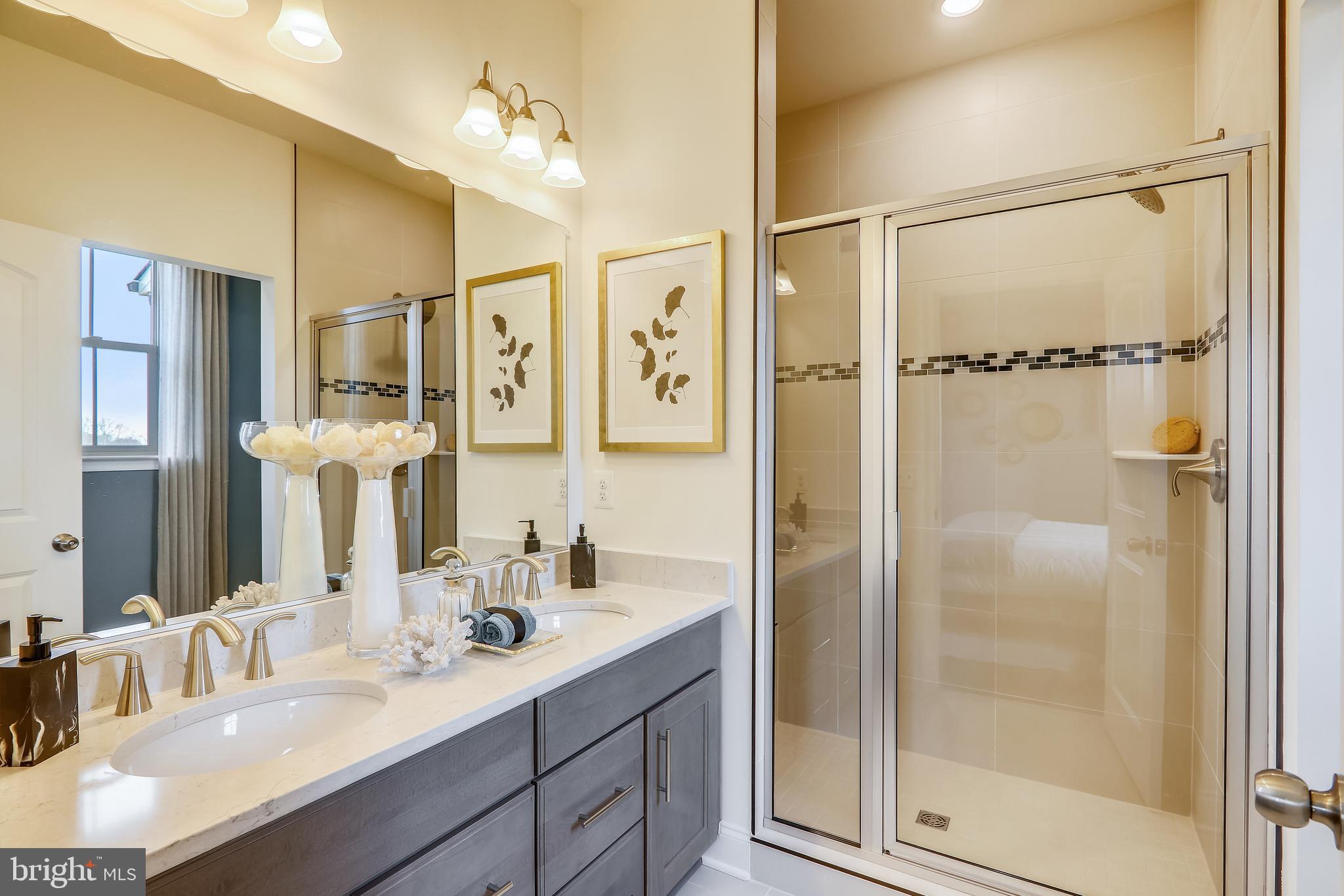 MANNING SQUARE TOWNS - Residential