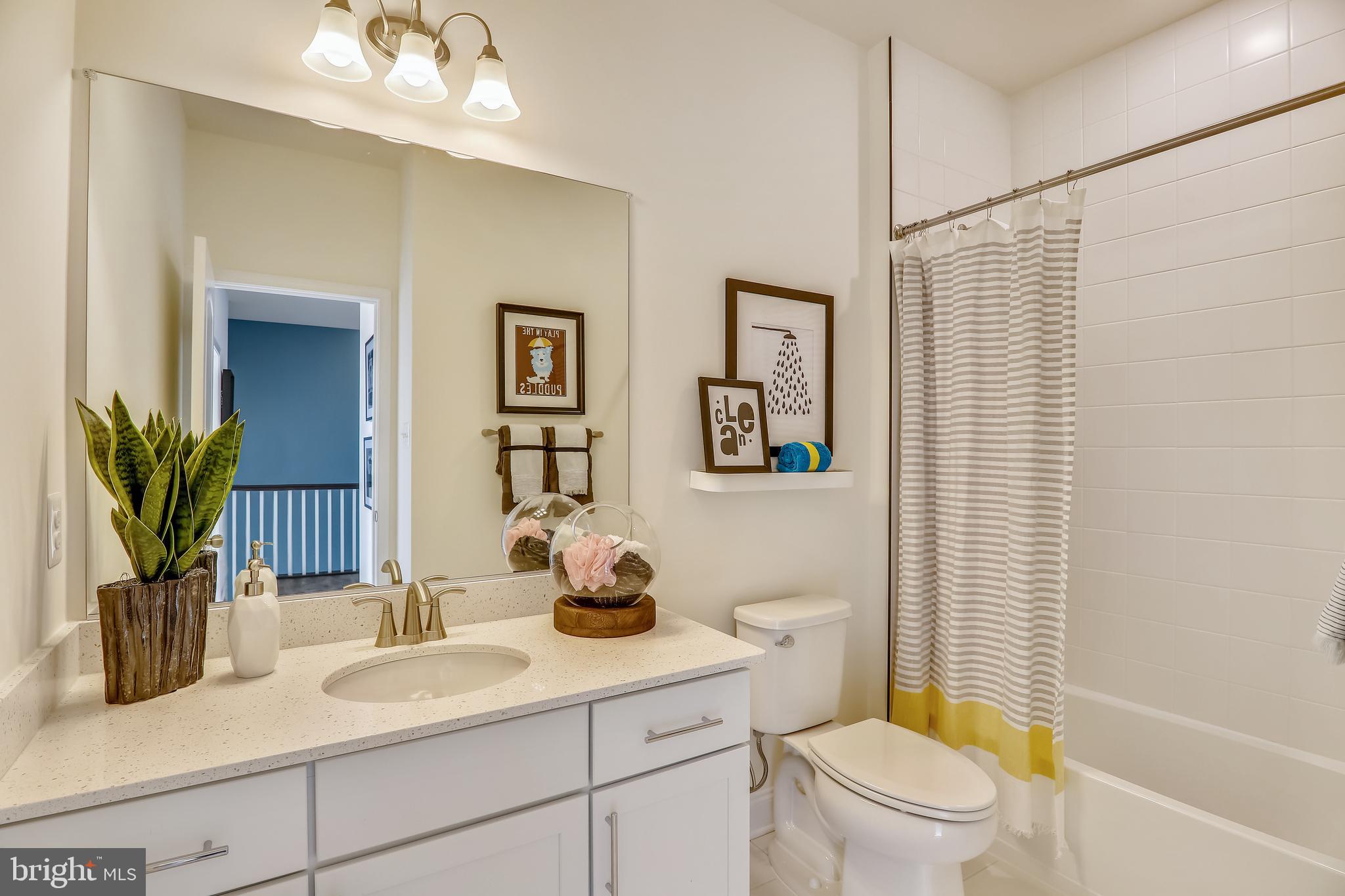 MANNING SQUARE TOWNS - Residential