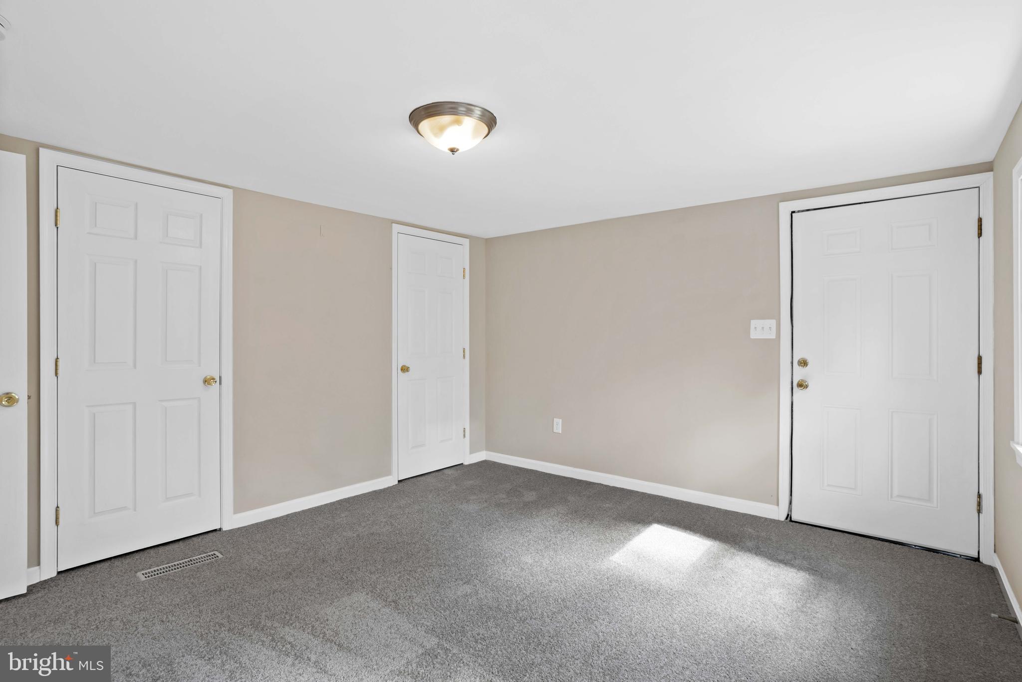 FRANKLIN MANOR - Residential