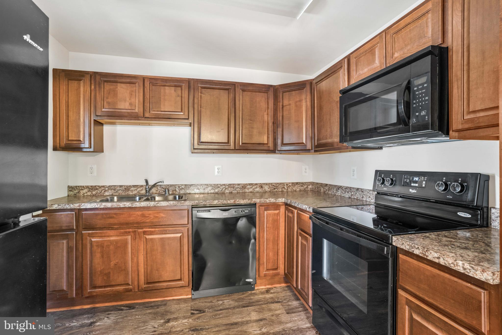 FRANKLIN MANOR - Residential