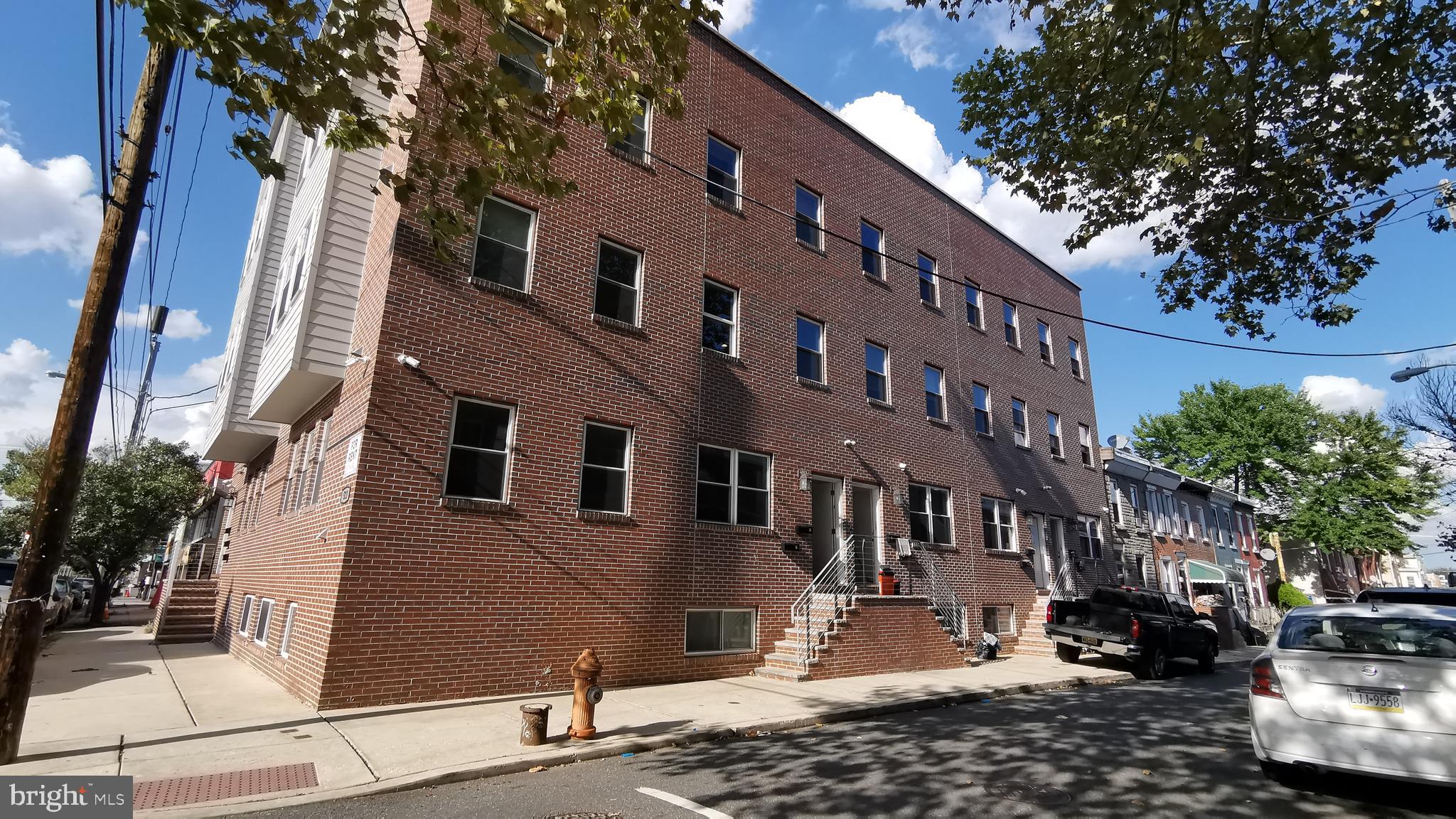 UNIVERSITY CITY - Commercial Sale