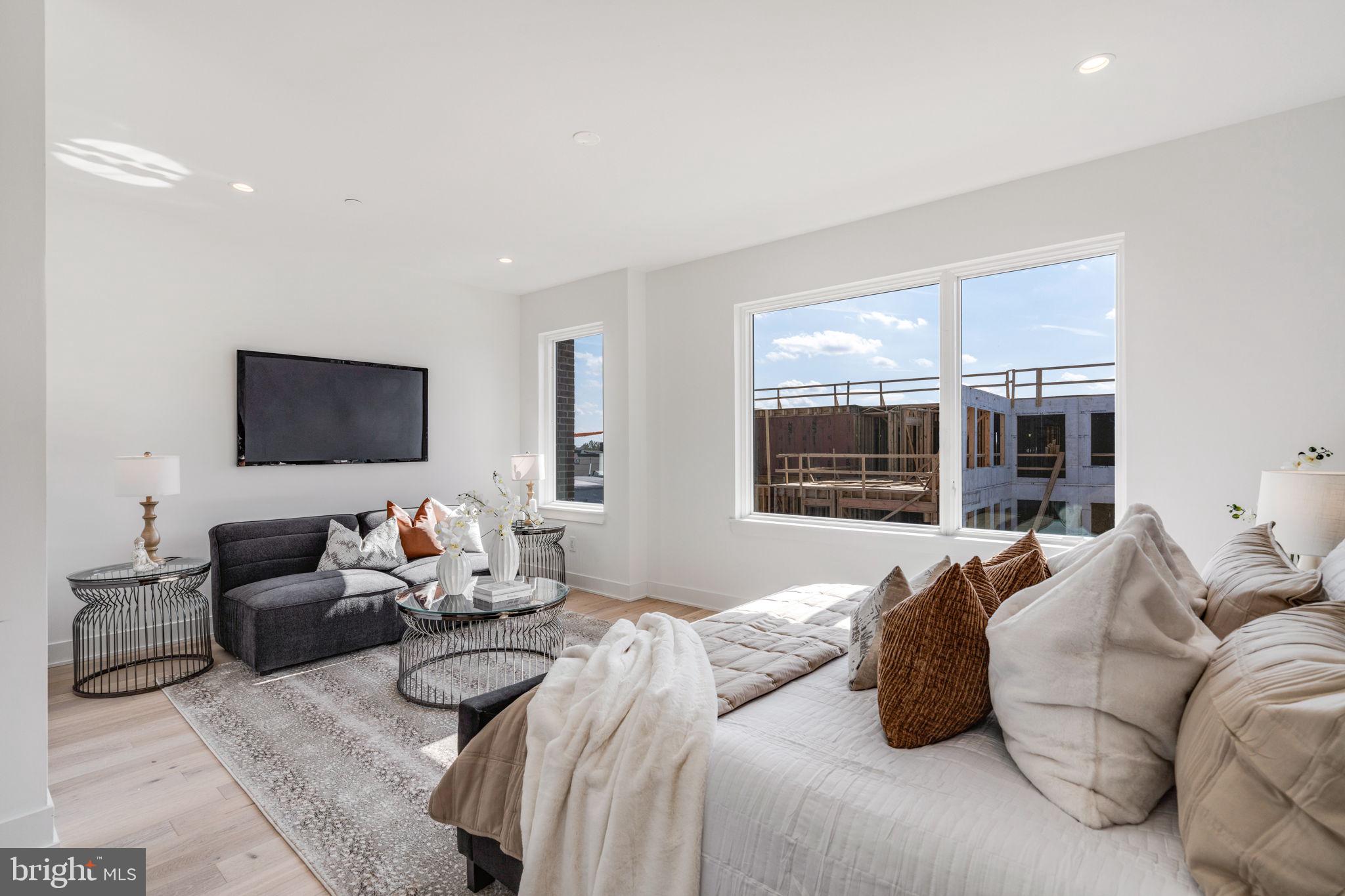 GRADUATE HOSPITAL - Residential