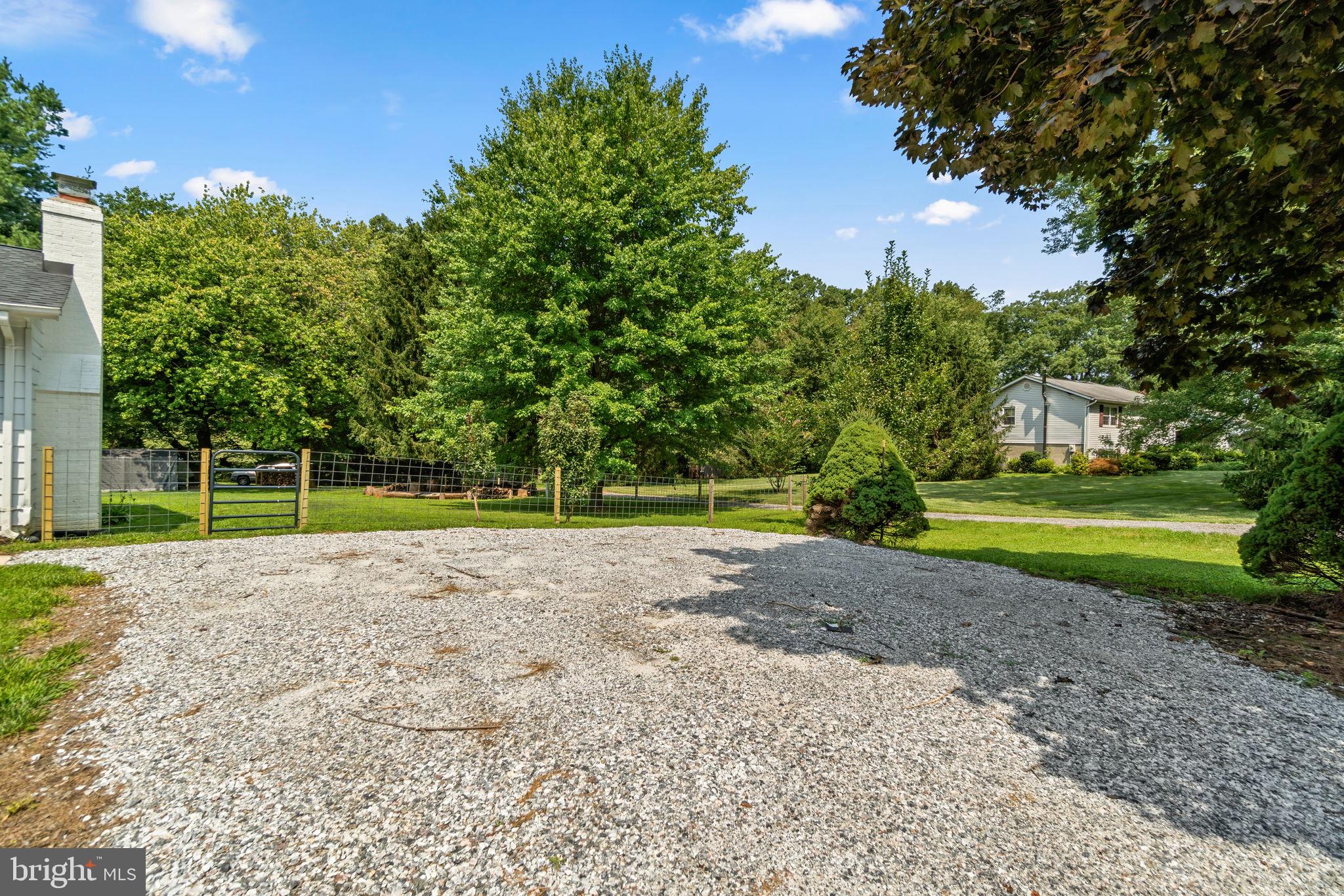 1810 BLOOM ROAD
